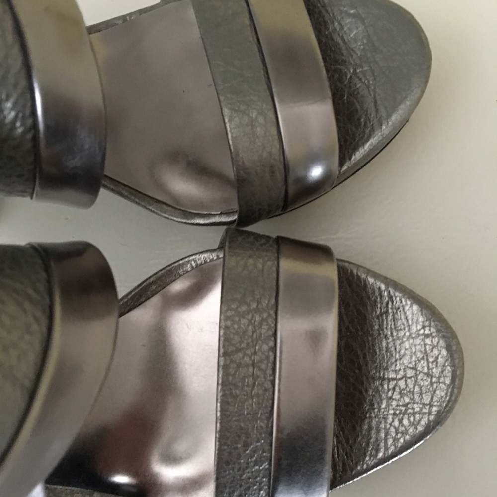 🔥🔥COACH Authentic heels🔥🔥🔥 - Picture 7 of 8
